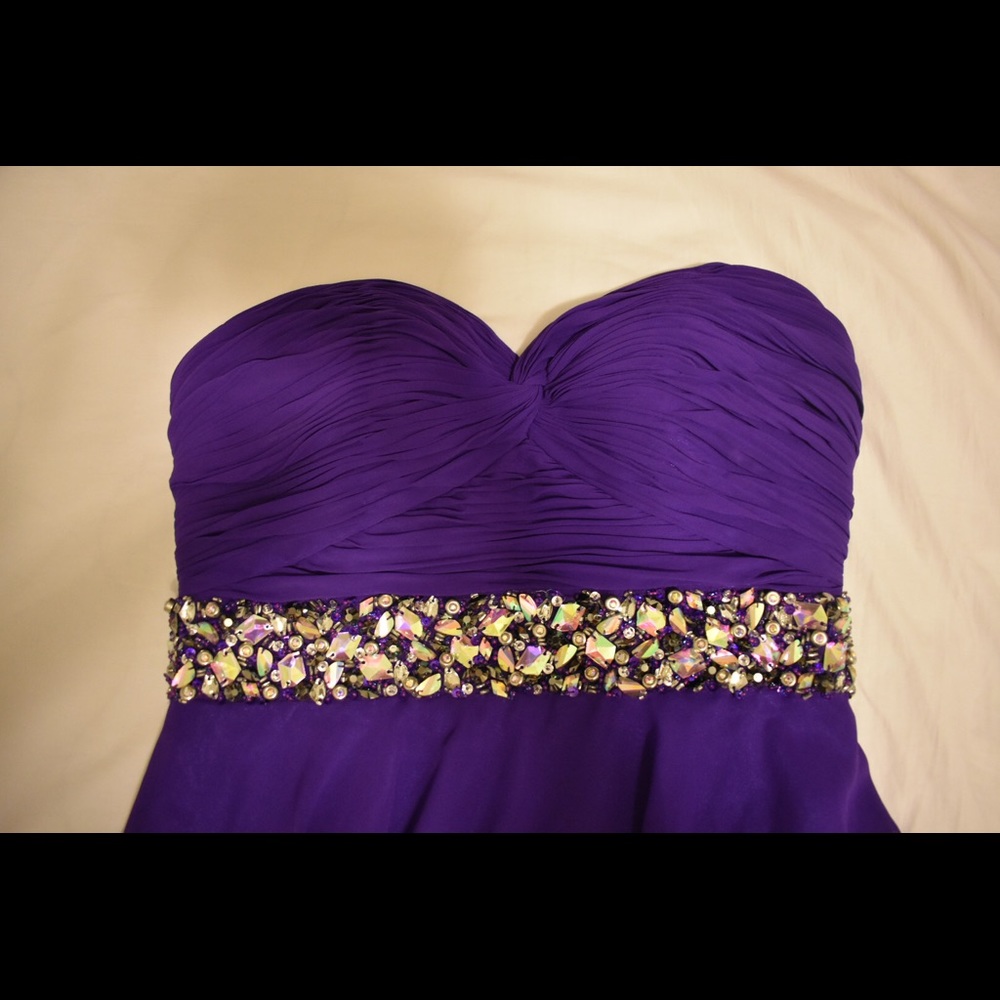 JOVANI Purple Dress. Perfect Condition. Size 8.